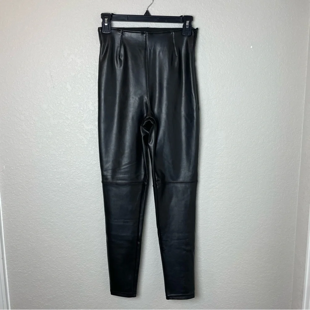 Abercrombie & Fitch Chic Black Vegan Leather Skinny Pants Size S